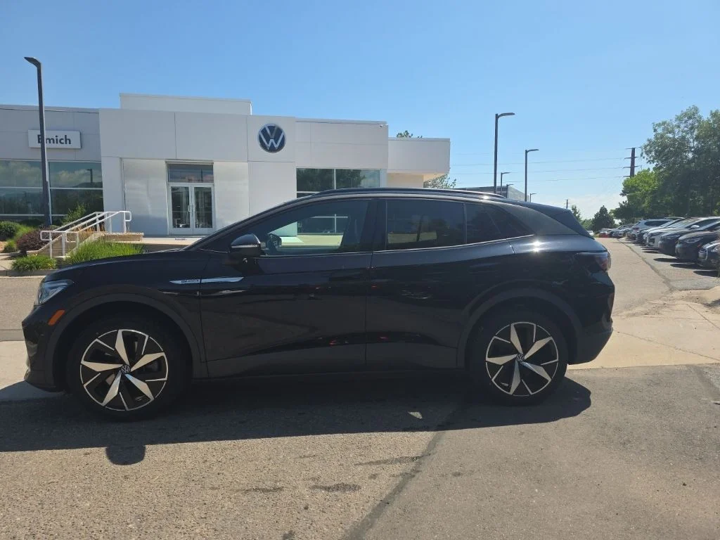 Certified Used 2023 Black Volkswagen Pro S image 2