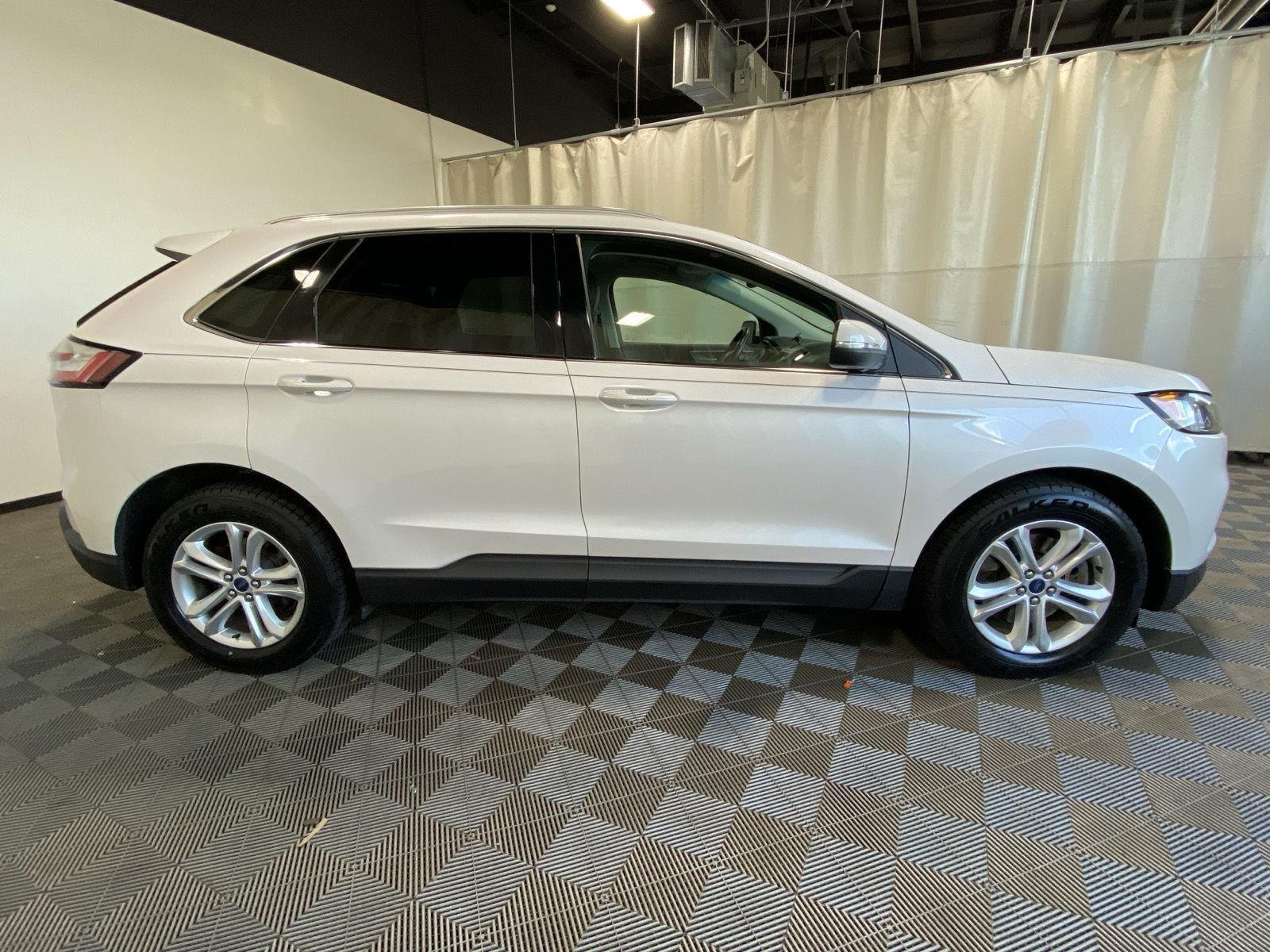Used 2019 White Platinum Metallic Tri-Coat Ford SEL image 8