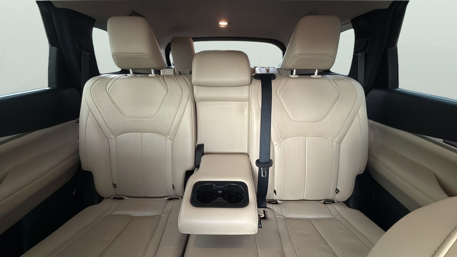 Used 2022 Black INFINITI LUXE image 23