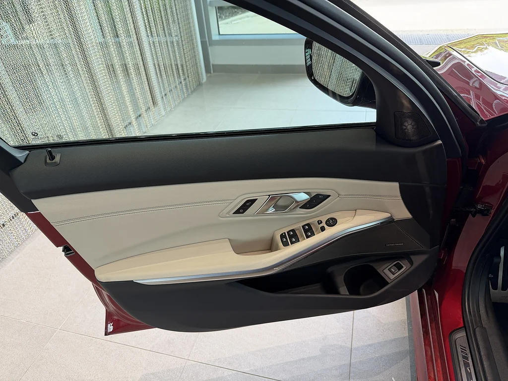 New 2026 Vegas Red Metallic BMW xDrive NA image 11