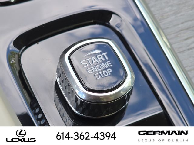 Used 2023 Black Volvo T8 Plus Dark Theme image 9