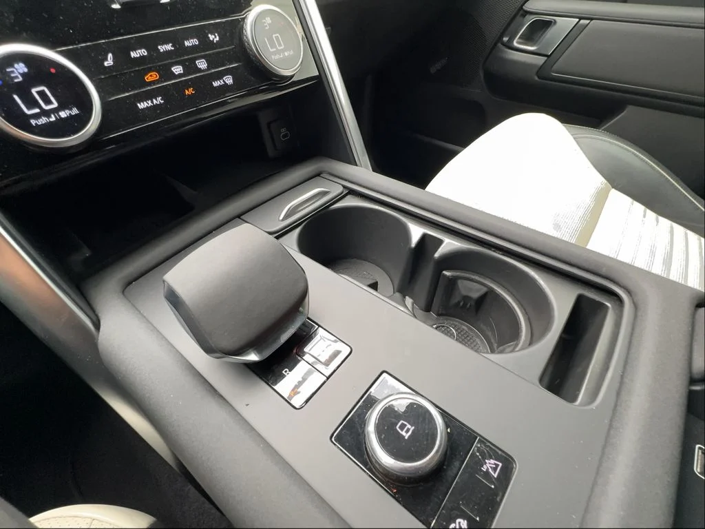 2023 Land Rover Discovery HSE R Dynamic - Photo 47