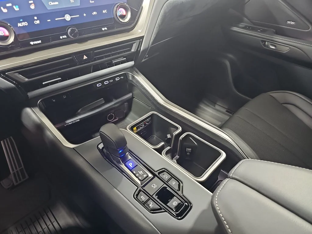 New 2026 Wind Chill Pearl Lexus F SPORT HANDLING AWD image 24