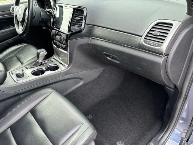 Used 2020 Blue Jeep Limited image 25