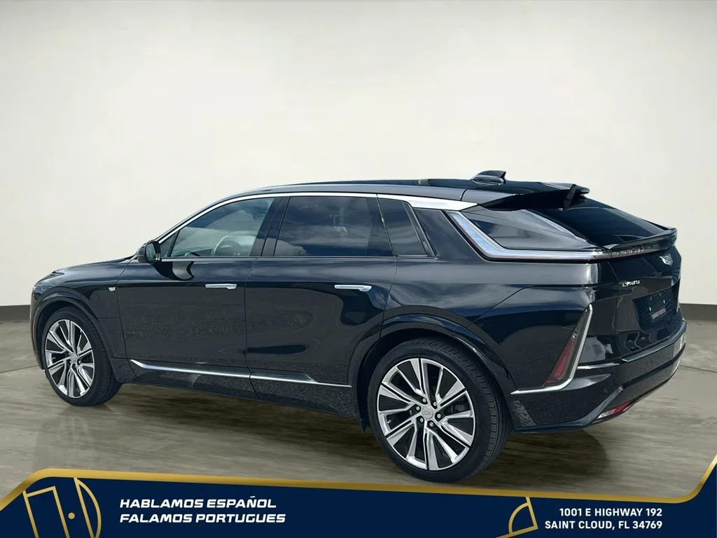Used 2025 Stellar Black Metallic Cadillac Luxury 3 image 4