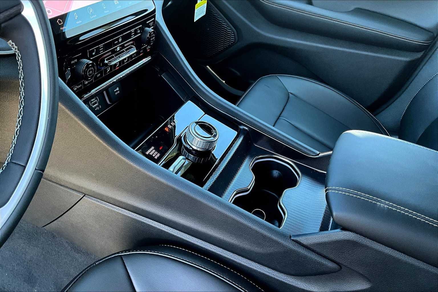 2025 Jeep Grand Cherokee L Limited - Photo 8