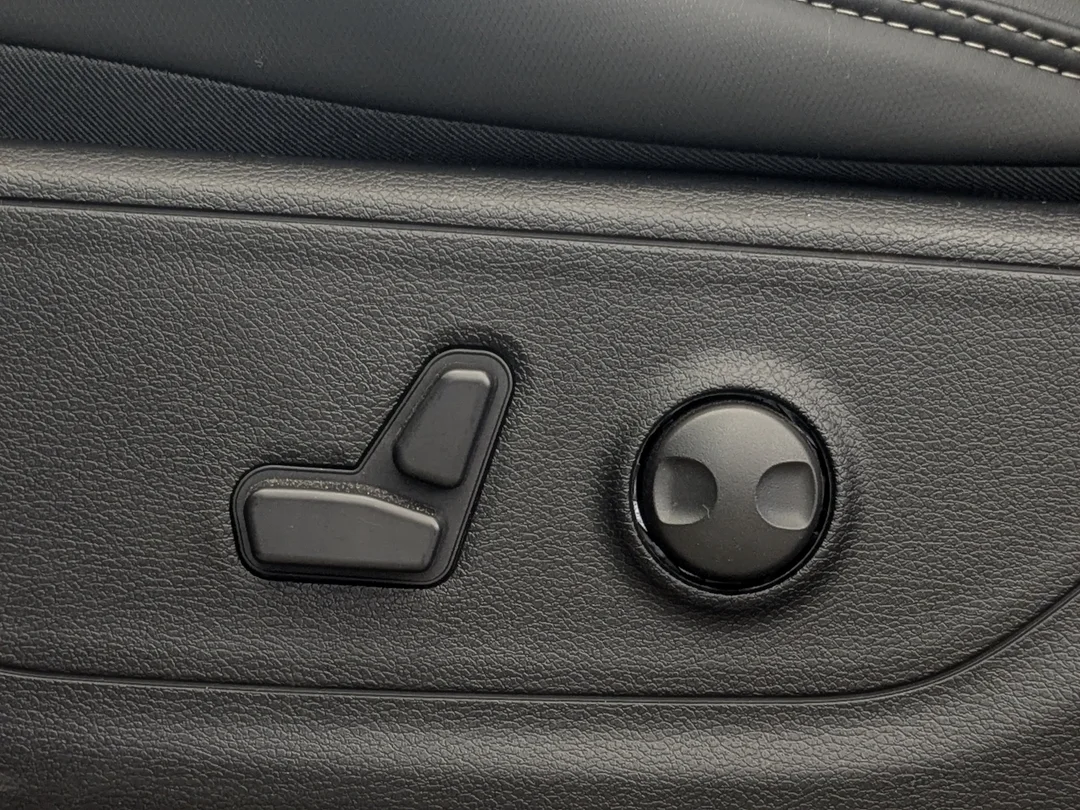 New 2026 Black RAM Sport - - 3.0L Hurricane Twin Turbo - Pano Sunroof - Sport Perf Hood - Trailer Brake & More! image 13