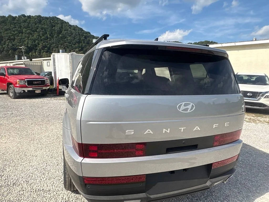 New 2027 Silver Hyundai SEL image 14