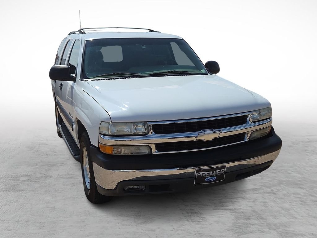 Used 2002 White Chevrolet LS image 2