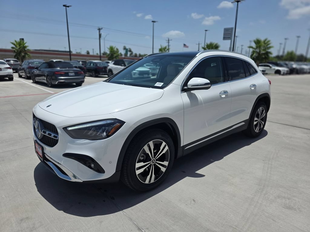 New 2026 Polar White Mercedes-Benz GLA 250 image 34
