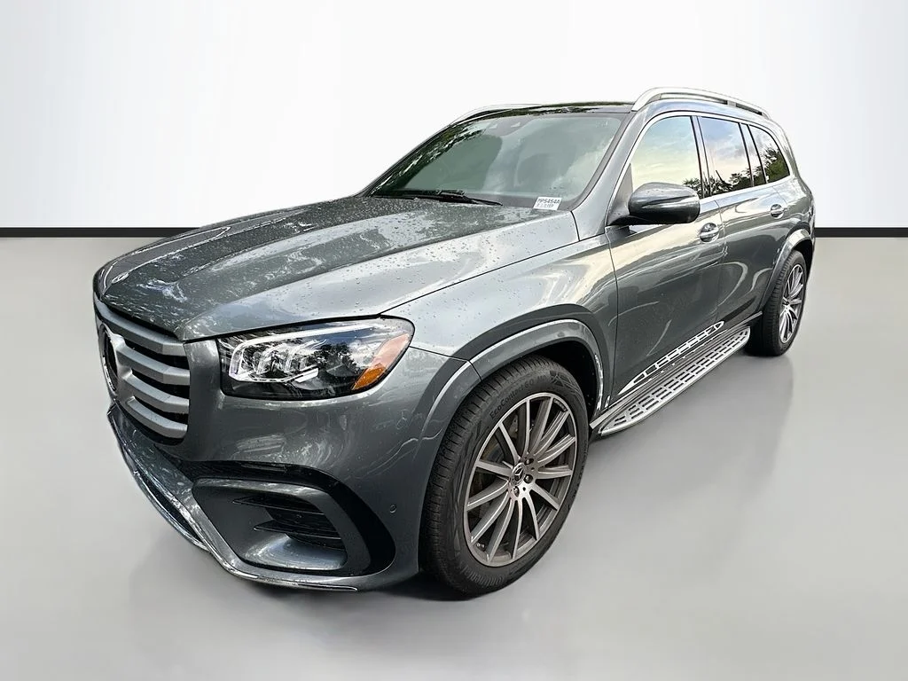 Used 2026  Mercedes-Benz GLS 580 image 1