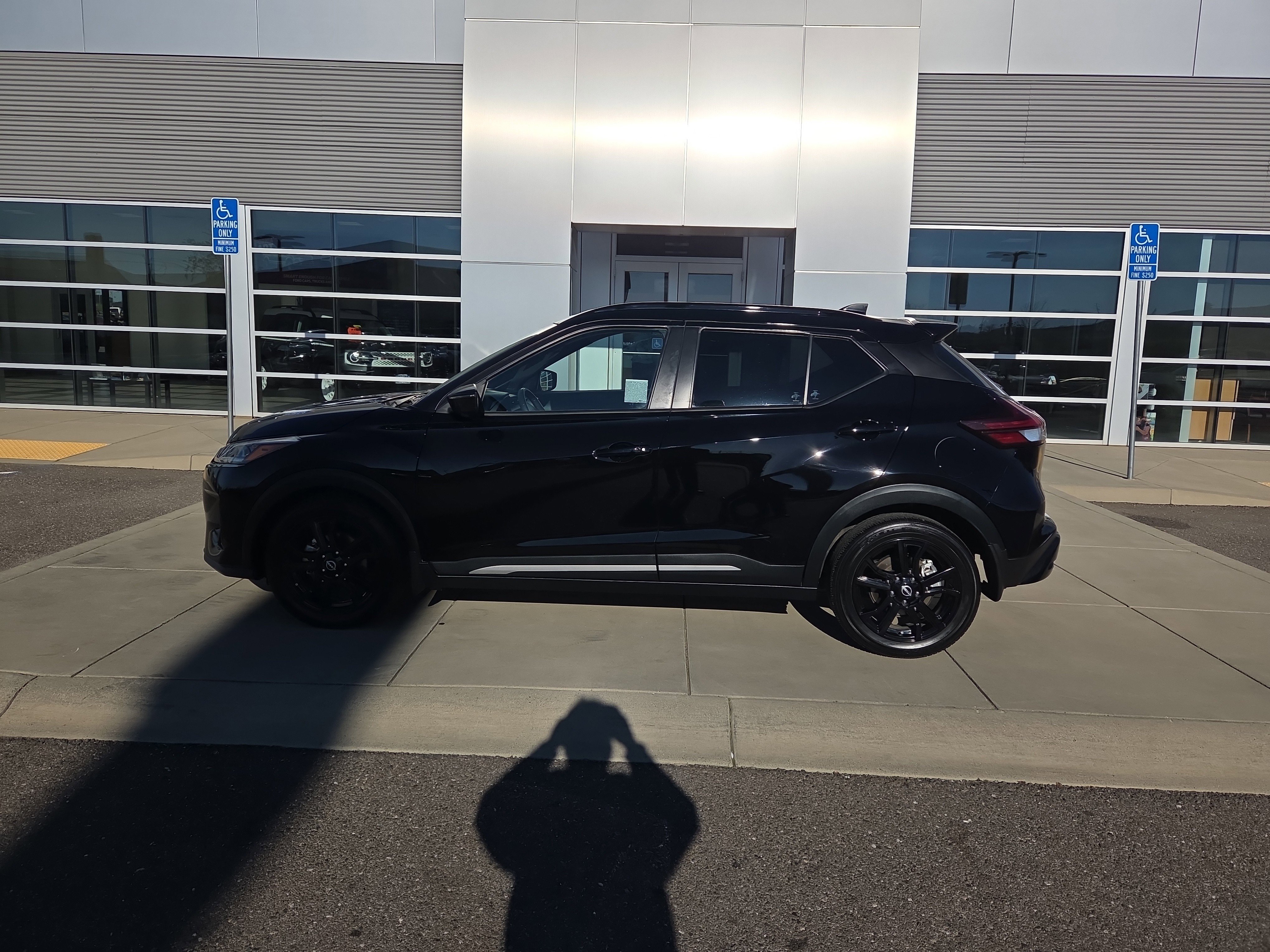 Used 2023 Nissan Kicks SR with VIN 3N1CP5DV0PL535728 for sale in Oroville, CA