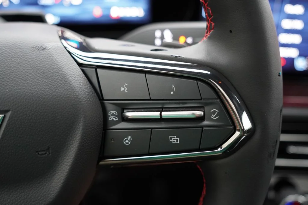 Used 2024 Mosaic Black Metallic Chevrolet RS image 37