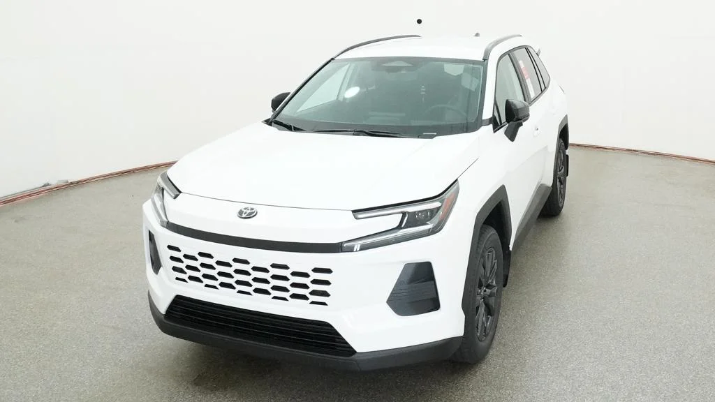 New 2026 Ice Cap Toyota XLE Premium image 20