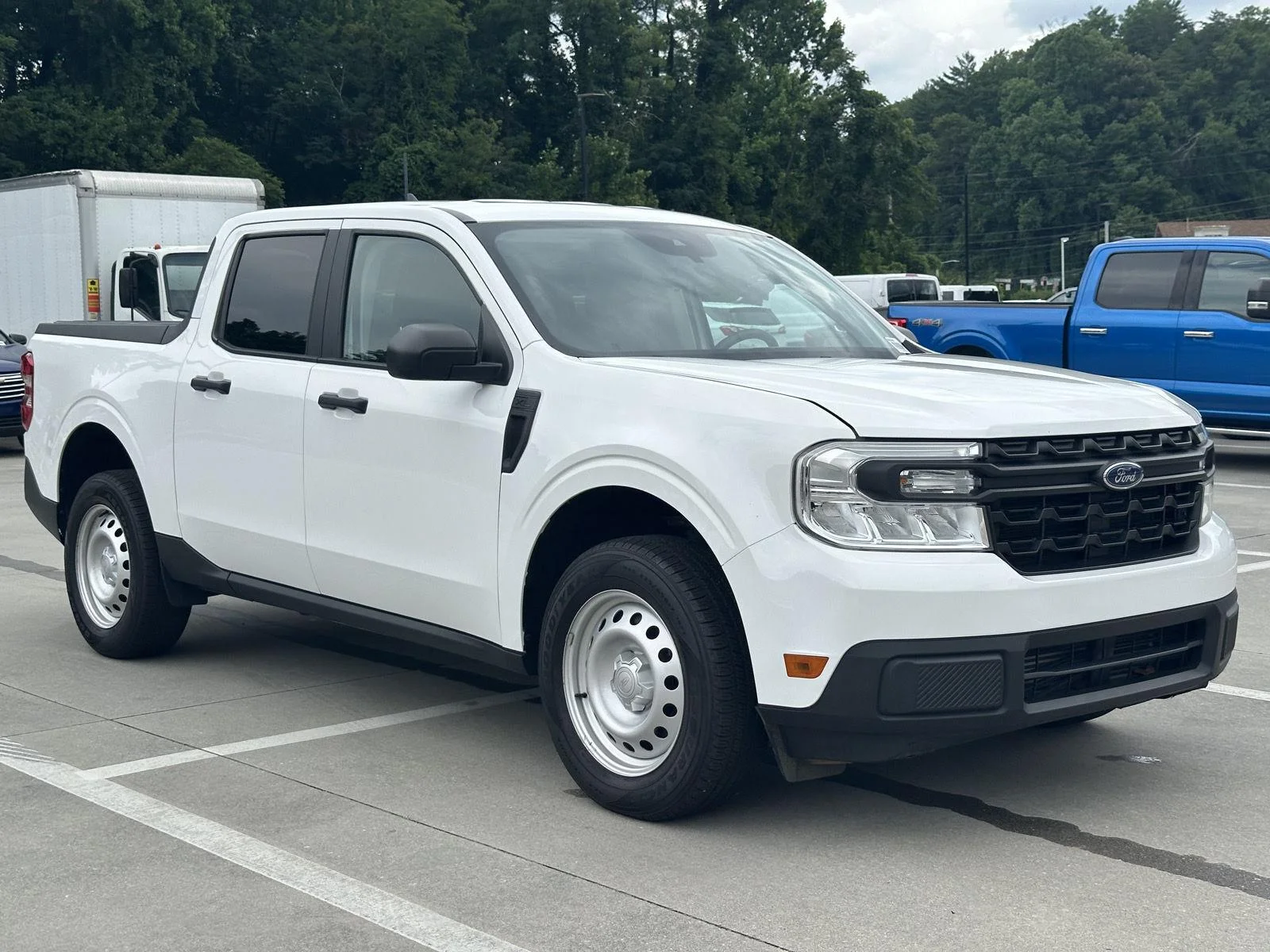 Used 2022 WHITE FORD  image 1