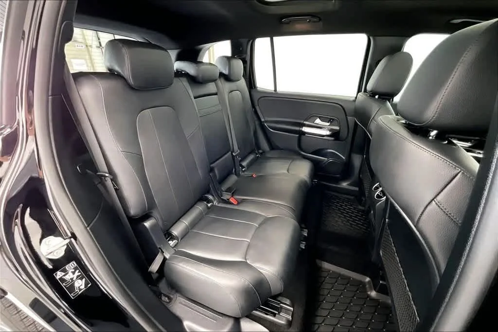 Certified Used 2022 Night Black Mercedes-Benz GLB 250 image 19