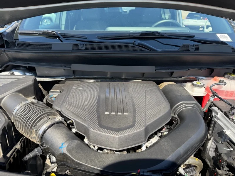 Used 2025 Sterling Gray Metallic Chevrolet LT image 29