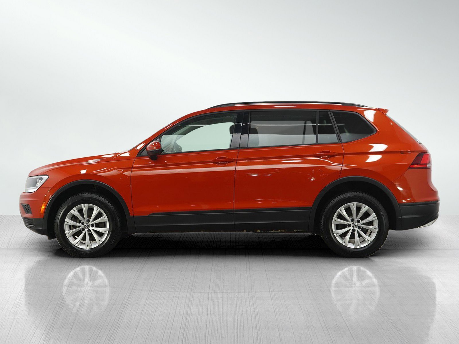 Used 2018 Volkswagen Tiguan S with VIN 3VV0B7AX9JM188239 for sale in Burnsville, Minnesota