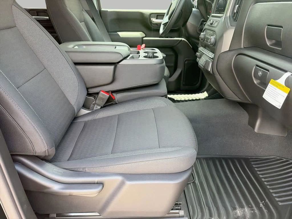 2026 Chevrolet Silverado 2500 HD Custom - Photo 10