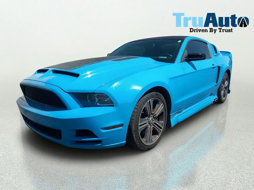 Used 2014 Blue Ford V6 image 3