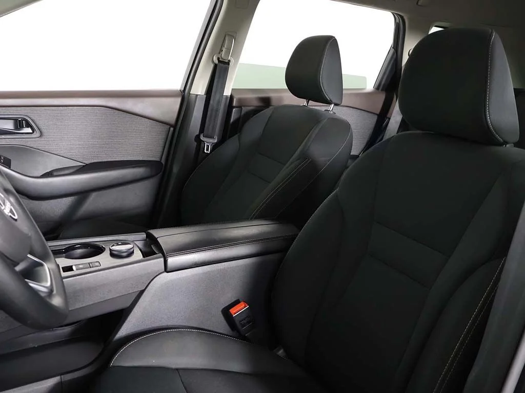 Used 2023 Super Black Nissan S image 25