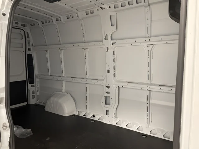 New 2025 Bright White Clear-Coat Exterior Paint RAM Super High Roof image 9