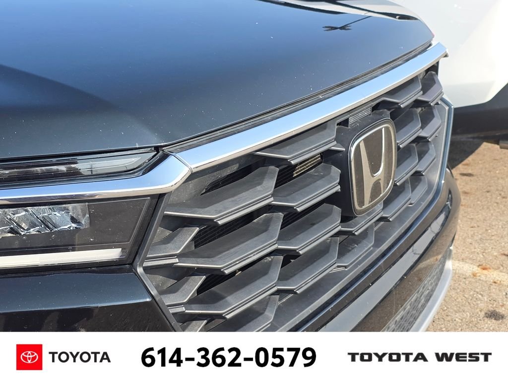 Used 2023 Black Honda EX-L image 12