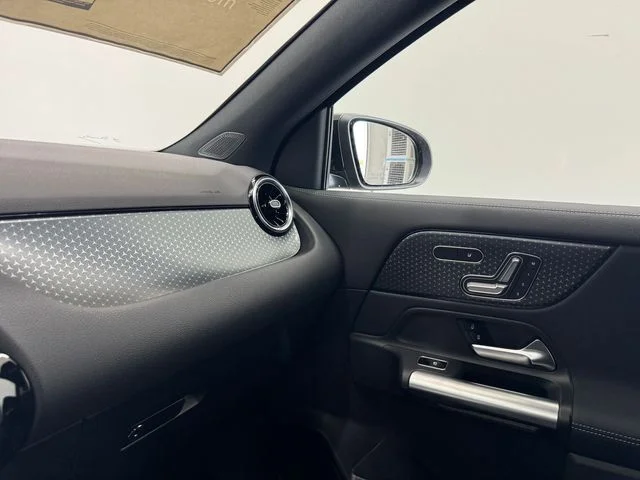 New 2026 Black Mercedes-Benz GLA 250 image 39