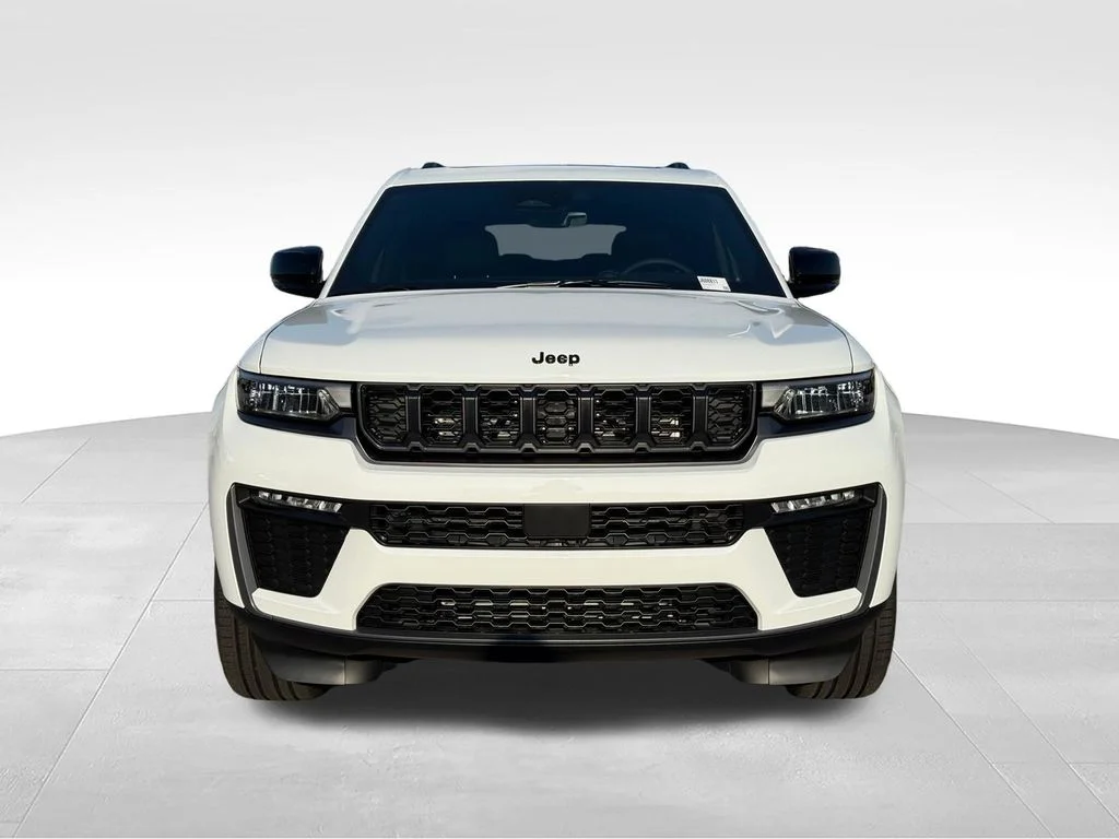 New 2026 Bright White Clear-Coat Exterior Paint Jeep Limited image 27