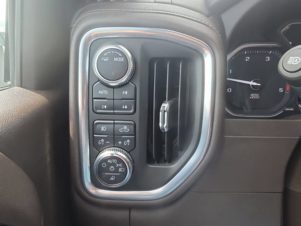 Used 2022 SUMMIT WHITE GMC Denali image 22