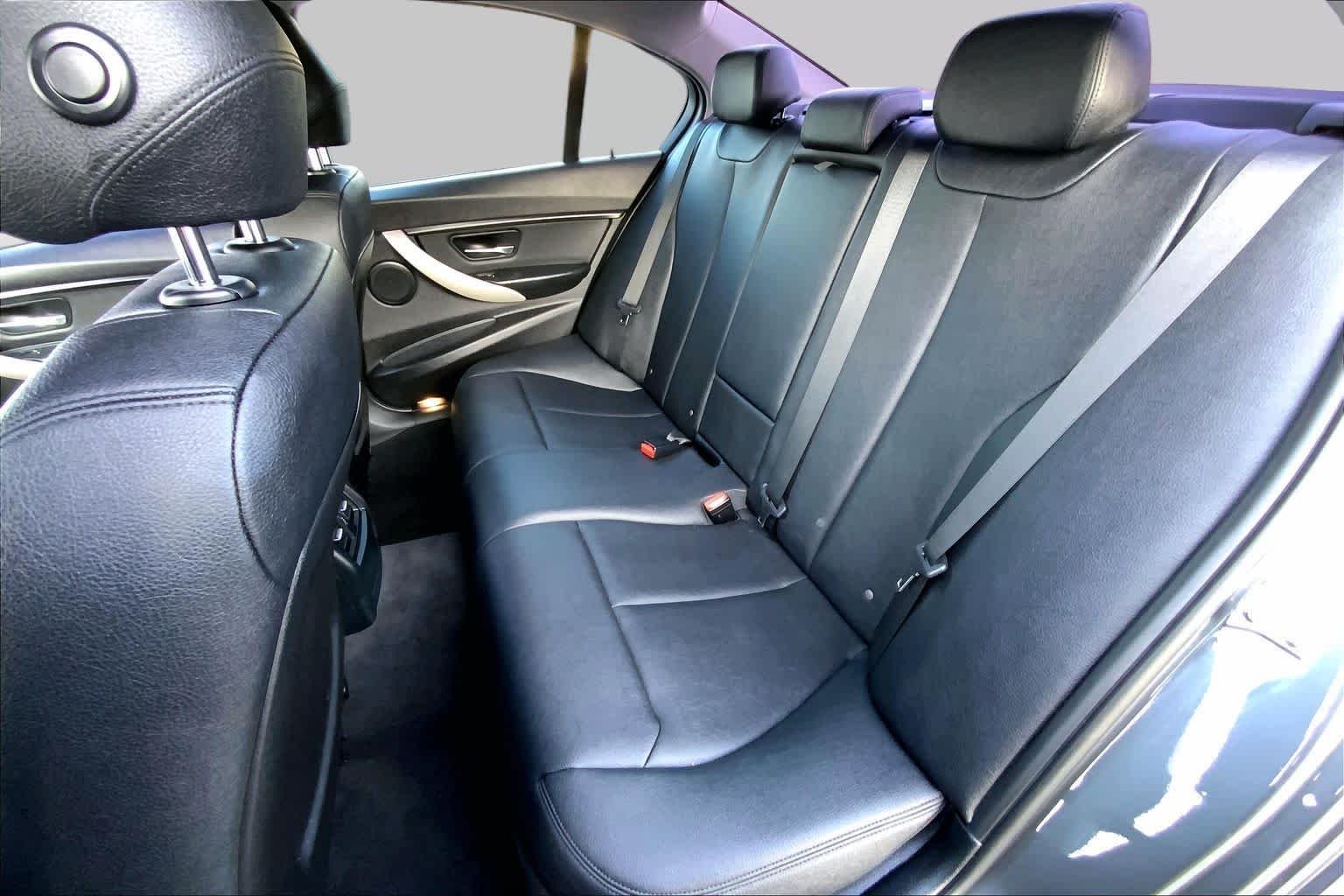 Used 2016 GREY BMW 320i image 20