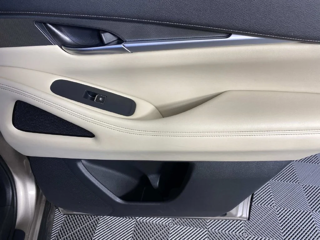 Used 2023 Titanium INFINITI LUXE image 31