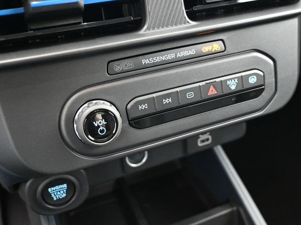 New 2025 White Ford Lobo Standard image 42