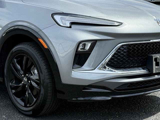 2024 Buick Encore GX Sport Touring photo 2