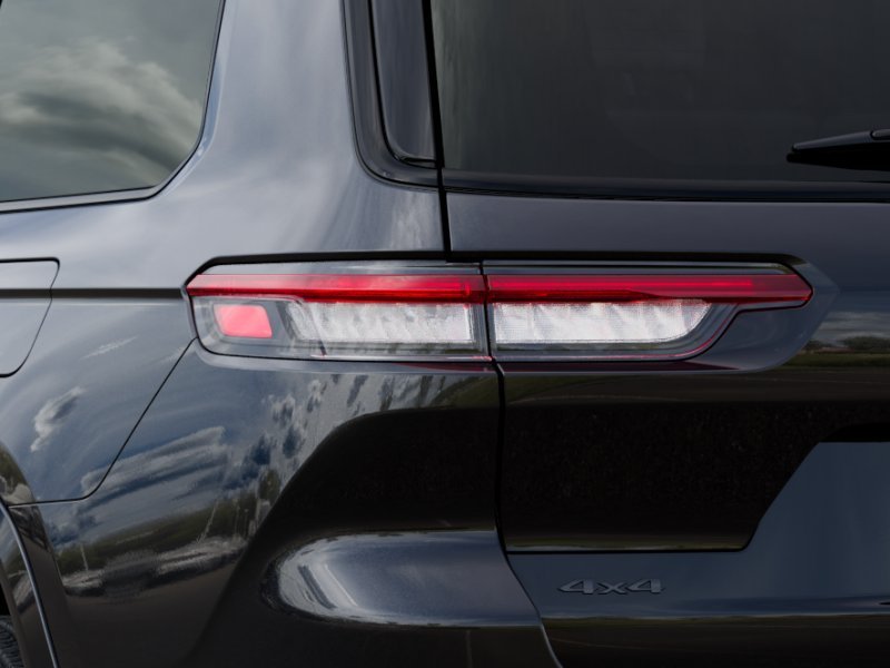 New 2025 Diamond Black Crystal Pearl-Coat Exterior Paint Jeep Summit image 43