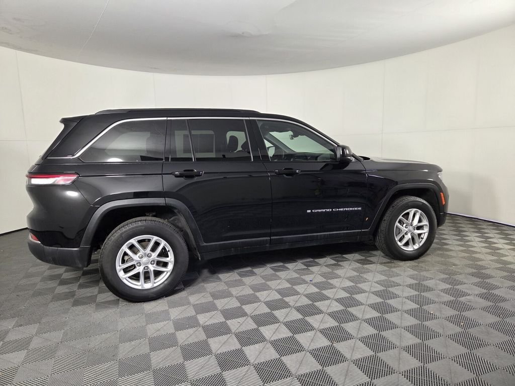 2025 Jeep Grand Cherokee Laredo - Photo 6