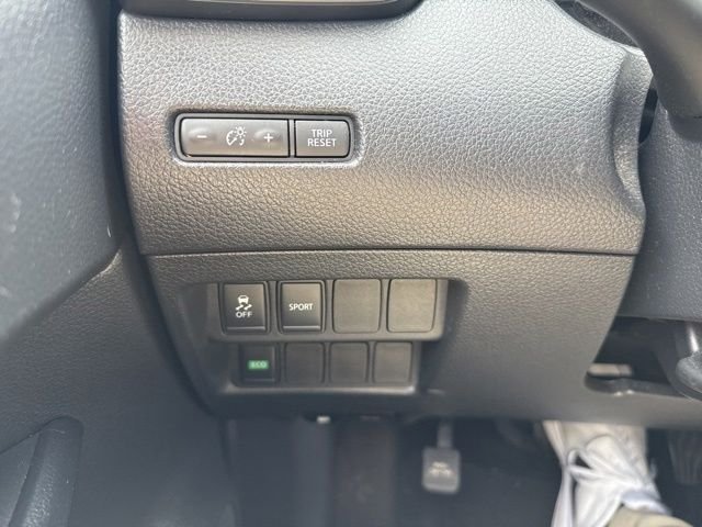 Used 2016 White Nissan SV image 30