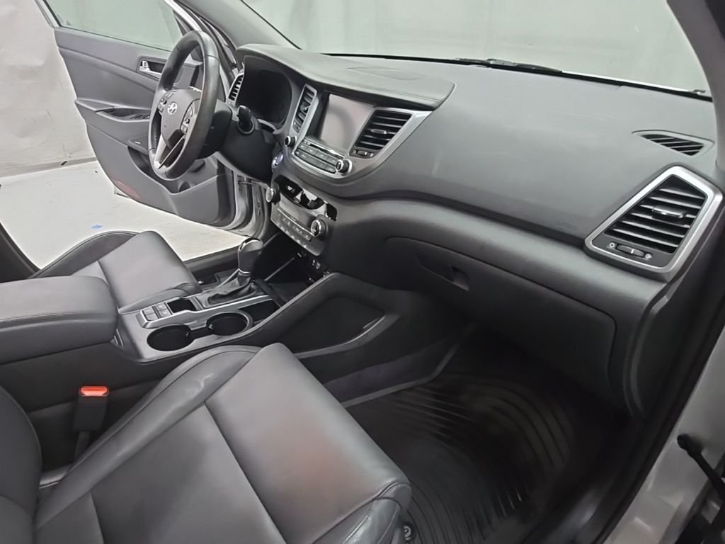 Certified Used 2018 Silver Hyundai SEL Plus image 19