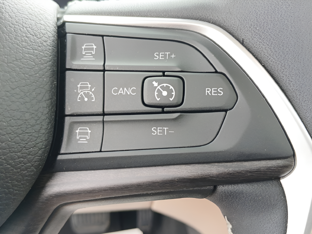 Used 2023 Black Jeep Limited image 22