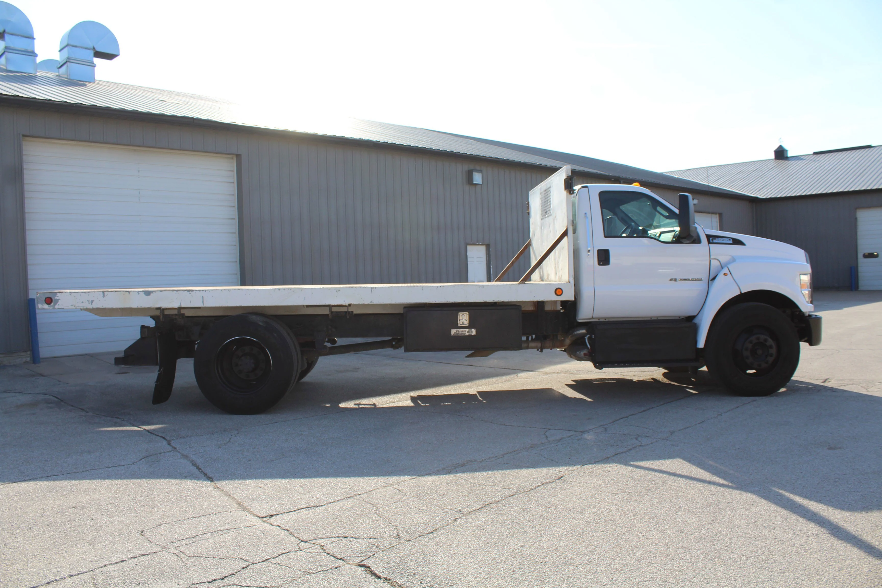 Used 2021 Oxford White Ford Base image 3