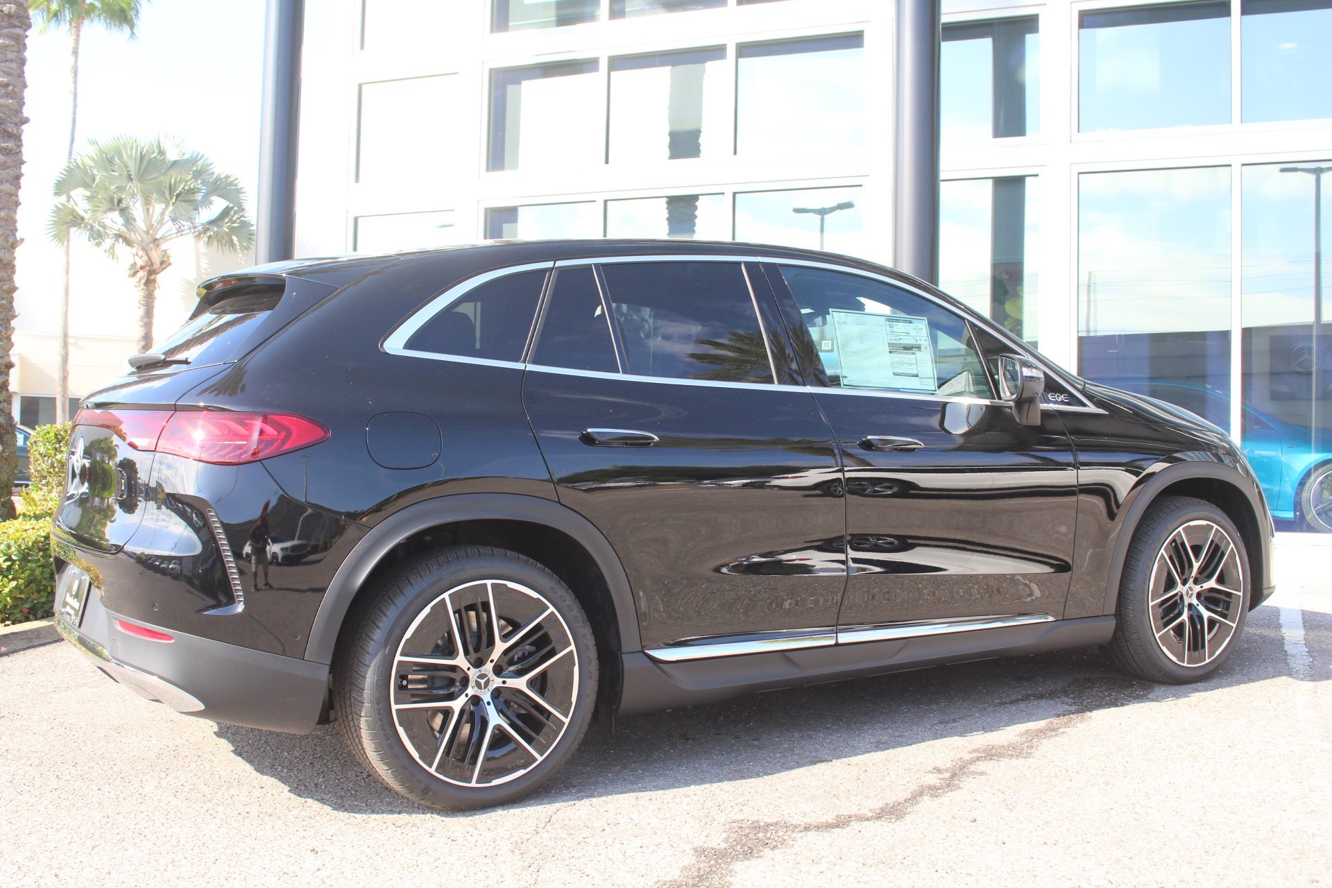 New 2026 Black Mercedes-Benz EQE 320+ image 7