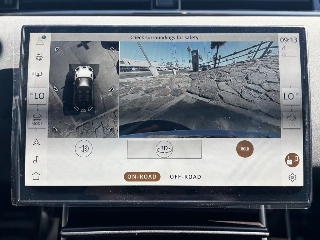 New 2026 Fuji White Land Rover Dynamic image 12