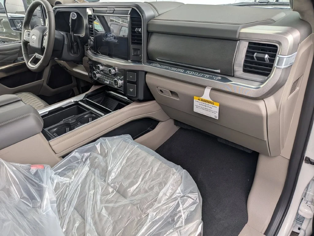 New 2026 White Ford Platinum image 30