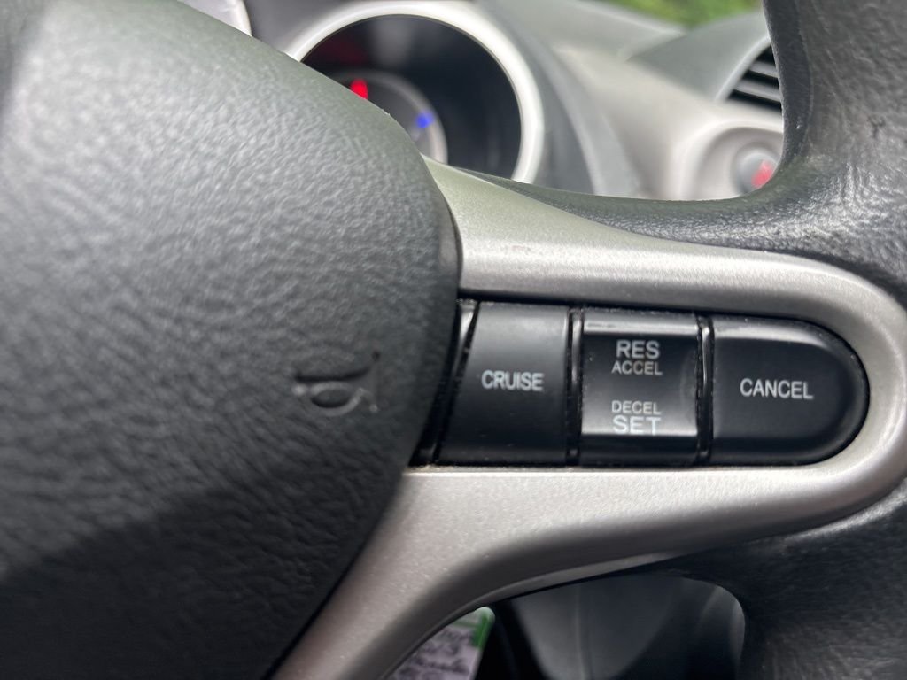 Used 2013  Honda Base image 18