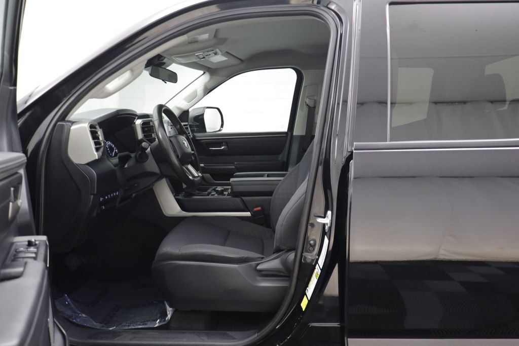 2023 Toyota Tundra SR5 - Photo 5