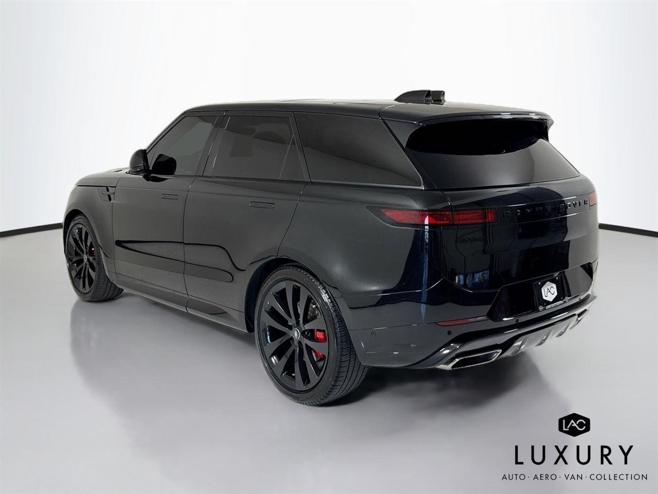 Used 2024 Santorini Black Metallic Land Rover Dynamic SE | One Owner image 8