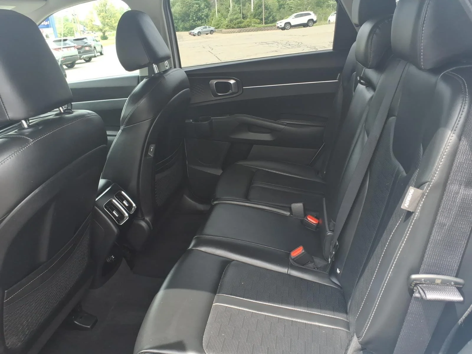Used 2024 White Pearl Kia S image 15