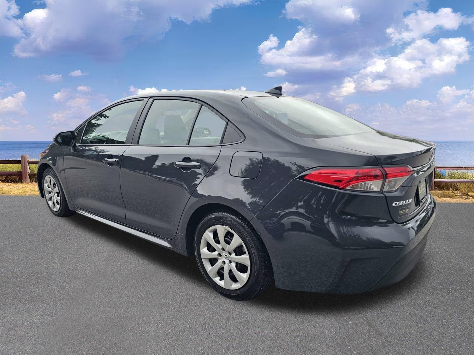Used 2025 Underground Toyota LE image 6