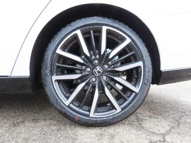 New 2026 Platinum White Pearl Honda Touring image 9