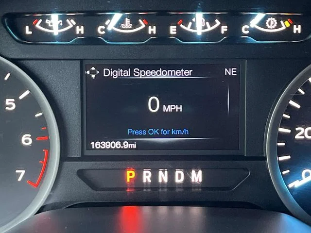 Used 2019 Black Ford XLT image 37